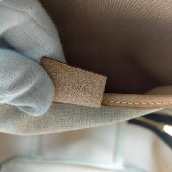 Louis Vuitton Excursion Brown Monogram Hand Bag mon746-093025 - Picture 15 of 16